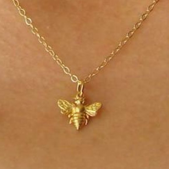 New Gold Bumble Bee Dainty Necklace - Picture 12 of 12